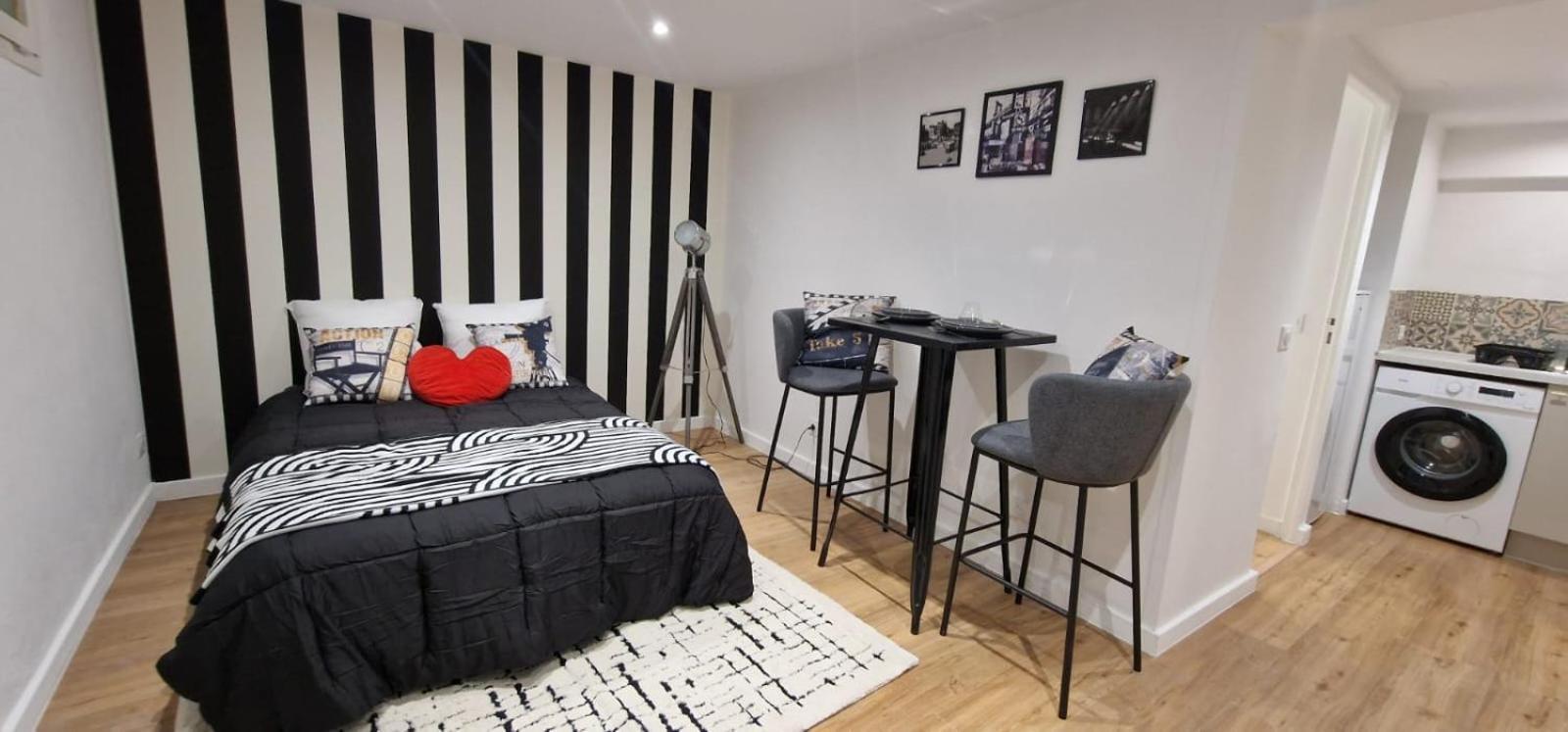 Cine Chic Sous La Promenade Appartamento